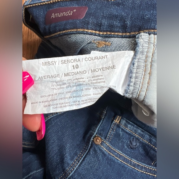 Gloria Vanderbilt Amanda Blue Straight Leg Jeans with Classic Denim Texture - Picture 4 of 6